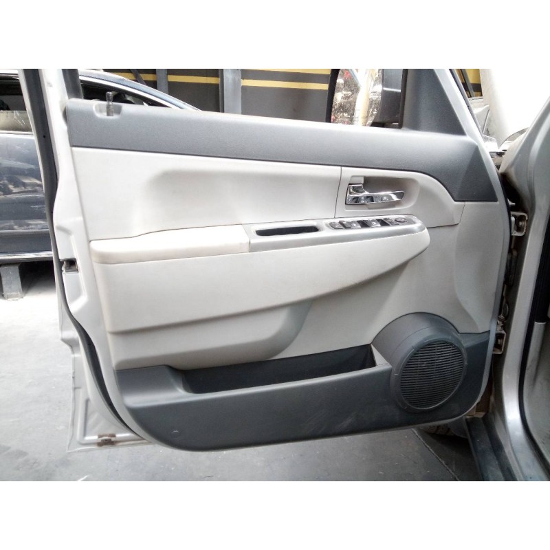 Recambio de guarnecido puerta delantera izquierda para jeep cherokee limited exclusive referencia OEM IAM   
