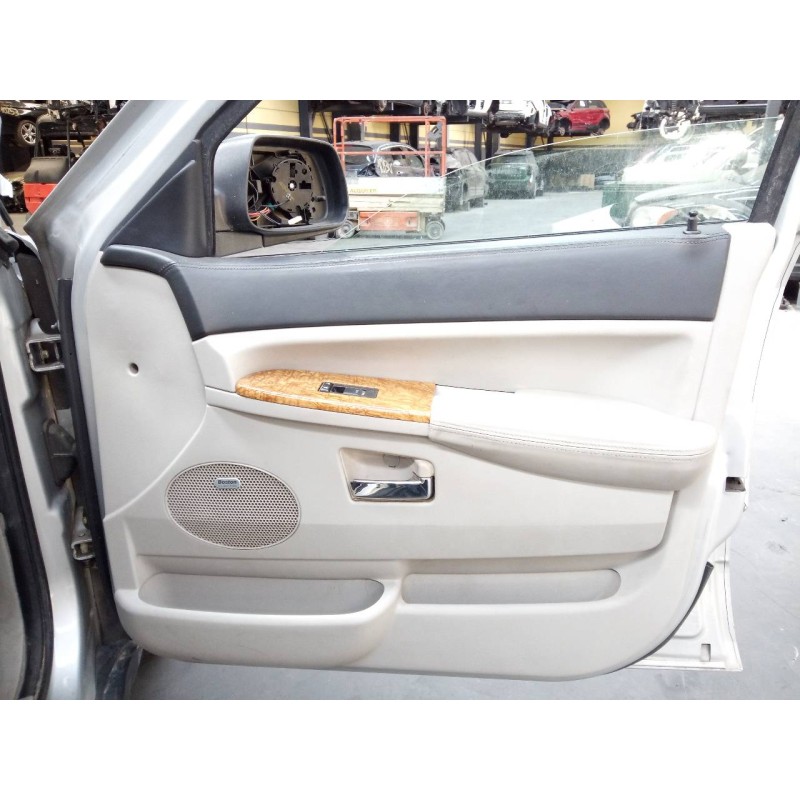 Recambio de guarnecido puerta delantera derecha para jeep gr. cherokee (wh) 3.0 crd limited referencia OEM IAM   