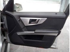 GUARNECIDO PUERTA DELANTERA DERECHA 