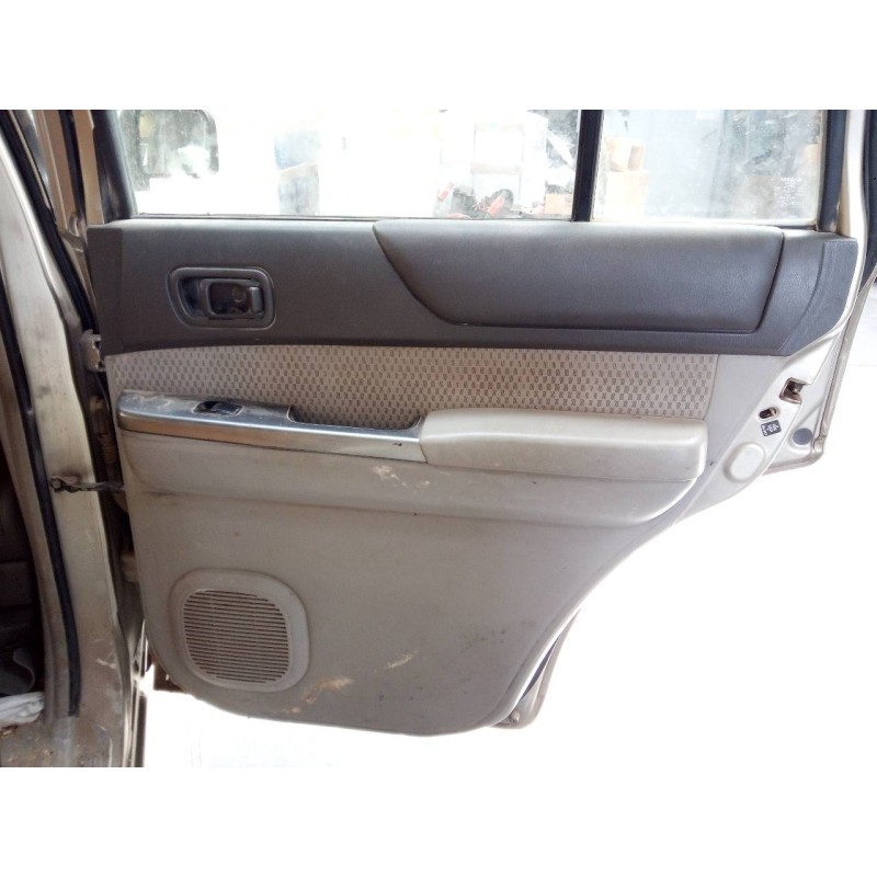 Recambio de guarnecido puerta trasera derecha para nissan patrol gr (y61) comfort referencia OEM IAM   