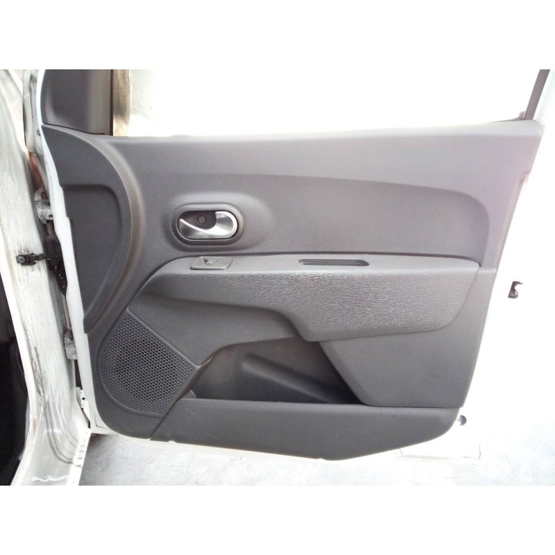 Recambio de guarnecido puerta delantera derecha para dacia lodgy comfort referencia OEM IAM   