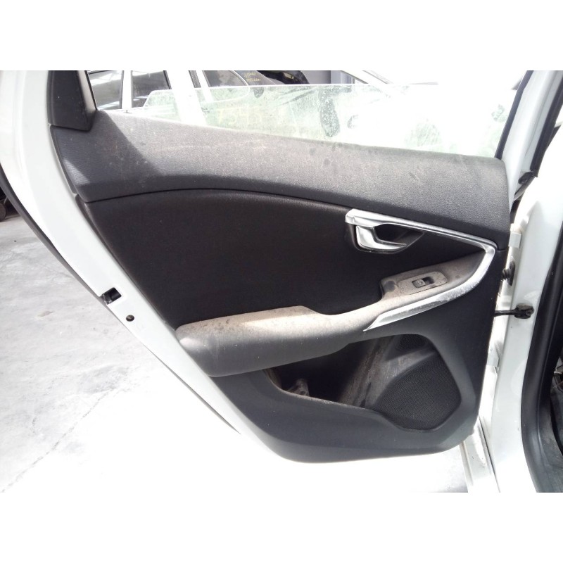 Recambio de guarnecido puerta trasera izquierda para volvo v40 momentum referencia OEM IAM   