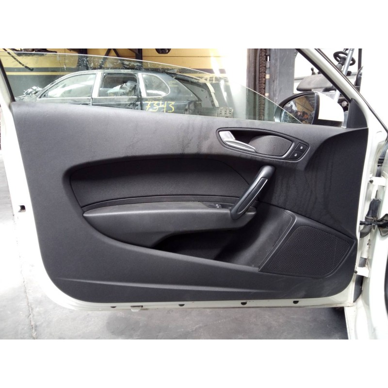 Recambio de guarnecido puerta delantera izquierda para audi a1 (8x) ambition referencia OEM IAM   