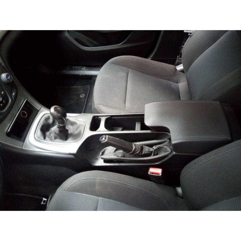 Recambio de consola central para opel insignia berlina selective referencia OEM IAM   