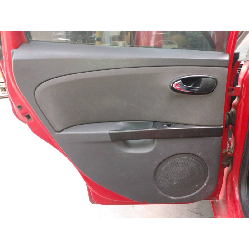 Recambio de guarnecido puerta trasera izquierda para seat leon (1p1) reference referencia OEM IAM   