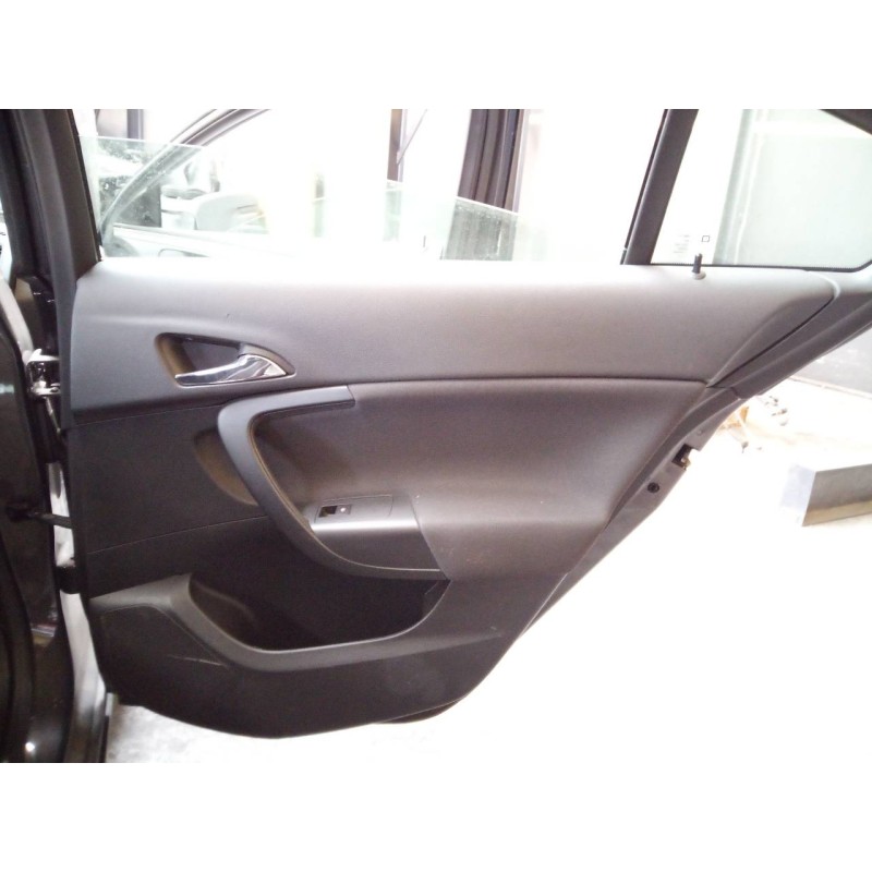 Recambio de guarnecido puerta trasera derecha para opel insignia berlina excellence referencia OEM IAM   
