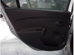 GUARNECIDO PUERTA TRASERA IZQUIERDA 