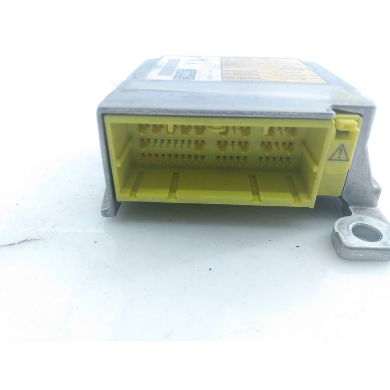 Recambio de centralita airbag para toyota prius (nhw30) advance referencia OEM IAM 8917047101  E3-B2-10-4