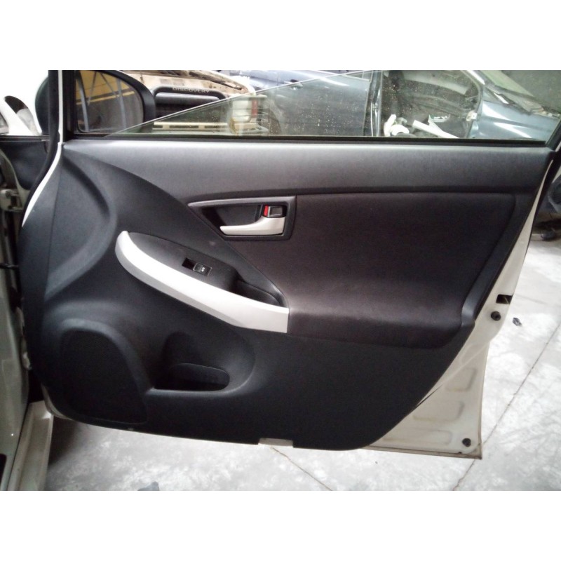 Recambio de guarnecido puerta delantera derecha para toyota prius (nhw30) advance referencia OEM IAM   