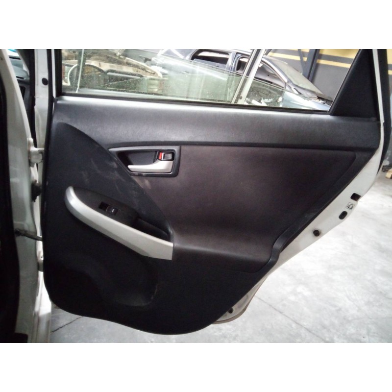 Recambio de guarnecido puerta trasera derecha para toyota prius (nhw30) advance referencia OEM IAM   