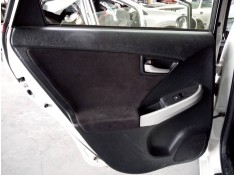 Recambio de guarnecido puerta trasera izquierda para toyota prius (nhw30) advance referencia OEM IAM   