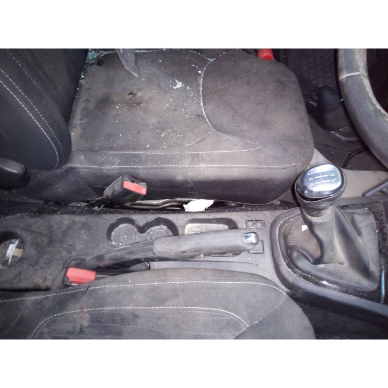 Recambio de consola central para renault clio iv dynamique referencia OEM IAM   