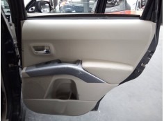 GUARNECIDO PUERTA TRASERA DERECHA 