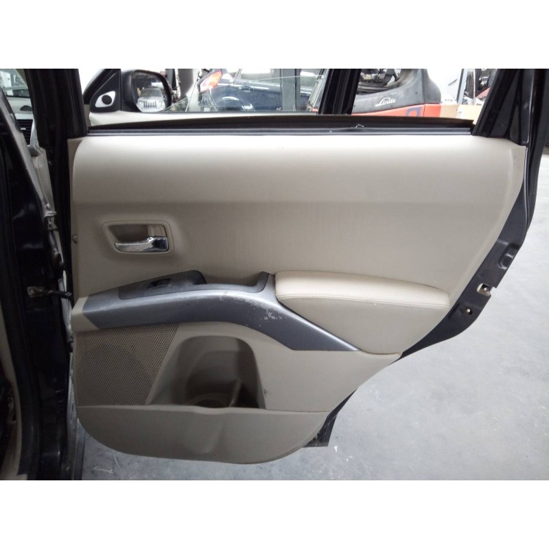 Recambio de guarnecido puerta trasera derecha para mitsubishi outlander (cw0) 2.2 di-d kaiteki plus referencia OEM IAM   