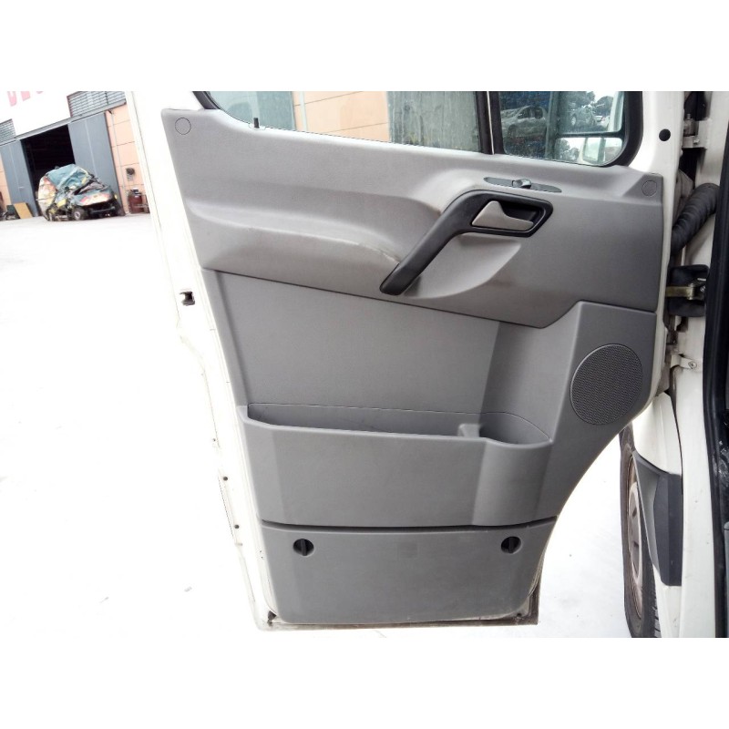 Recambio de guarnecido puerta delantera izquierda para volkswagen crafter caja cerrada caja cerrada 35 referencia OEM IAM   