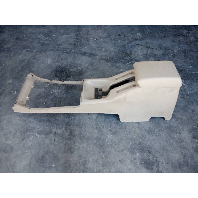 Recambio de consola central para nissan terrano/terrano.ii (r20) comfort plus referencia OEM IAM   
