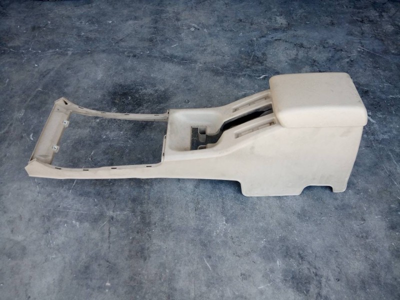 Recambio de consola central para nissan terrano/terrano.ii (r20) comfort plus referencia OEM IAM   