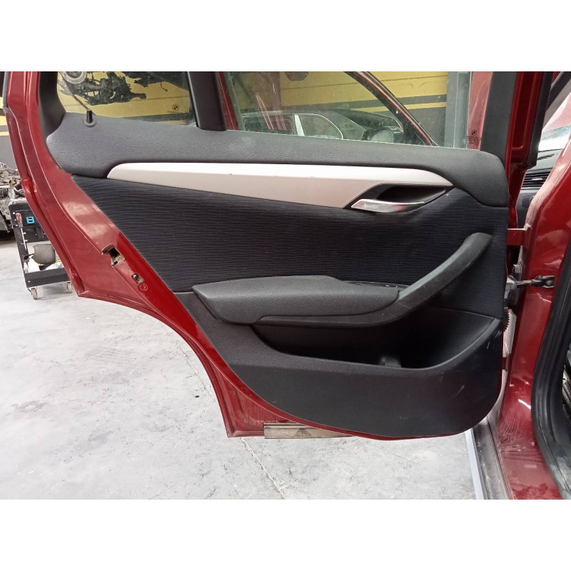 Recambio de guarnecido puerta trasera izquierda para bmw x1 (e84) sdrive 20d referencia OEM IAM   