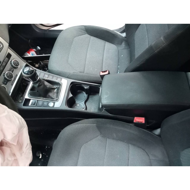 Recambio de consola central para volkswagen passat lim. (362) edition bluemotion referencia OEM IAM   