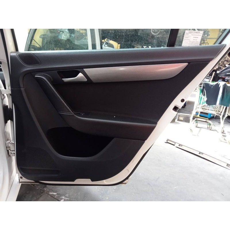 Recambio de guarnecido puerta trasera derecha para volkswagen passat lim. (362) edition bluemotion referencia OEM IAM   