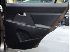 GUARNECIDO PUERTA TRASERA DERECHA 