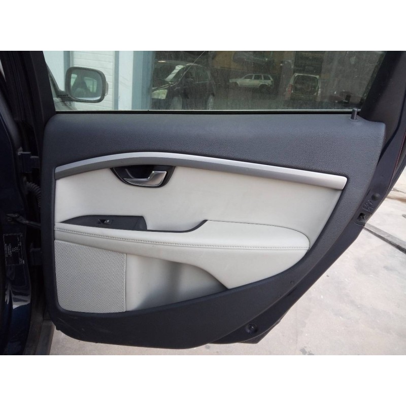 Recambio de guarnecido puerta trasera derecha para volvo xc70 kinetic 2wd referencia OEM IAM   