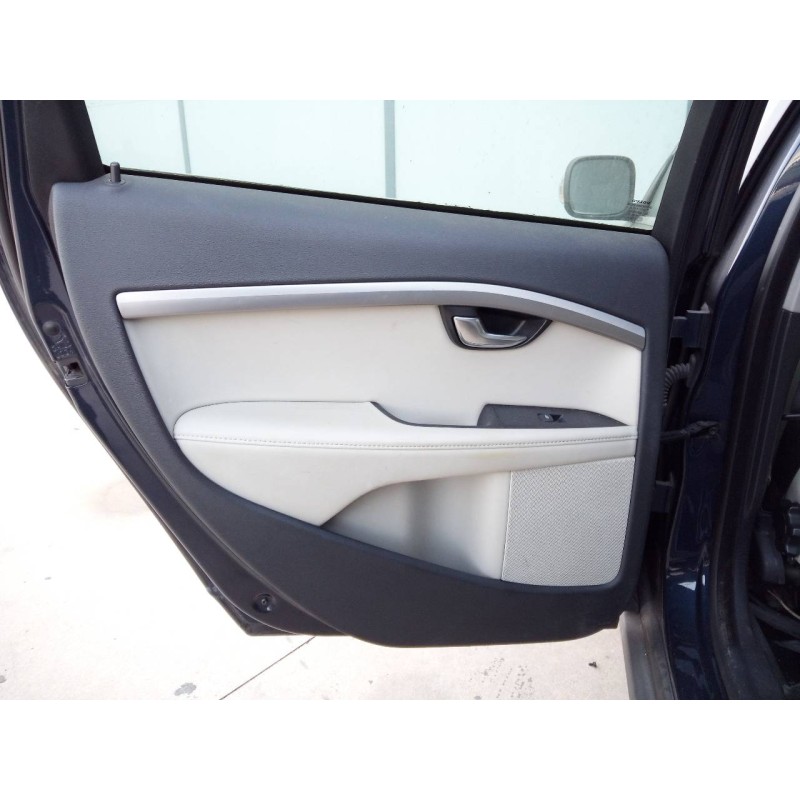 Recambio de guarnecido puerta trasera izquierda para volvo xc70 kinetic 2wd referencia OEM IAM   