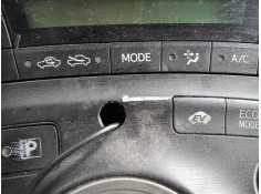 Recambio de consola central para toyota prius (nhw30) advance referencia OEM IAM    2