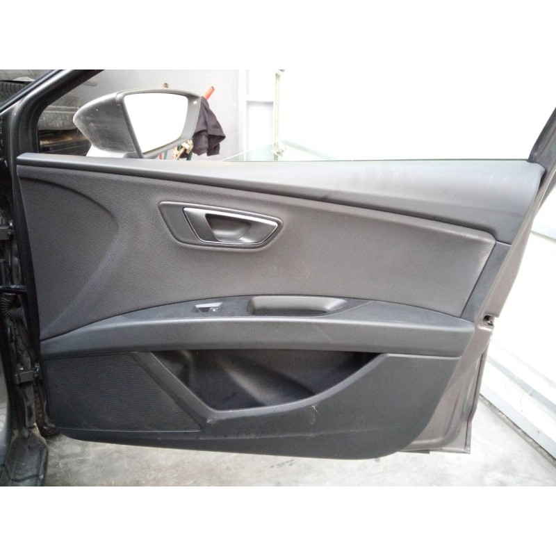 Recambio de guarnecido puerta delantera derecha para seat leon st (5f8) style referencia OEM IAM   
