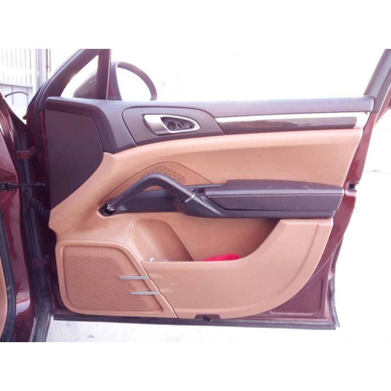 Recambio de guarnecido puerta delantera derecha para porsche cayenne (typ 92aa) diesel platinum edition referencia OEM IAM   