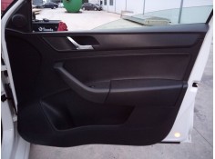 Recambio de guarnecido puerta delantera derecha para skoda rapid active referencia OEM IAM   