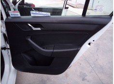 Recambio de guarnecido puerta trasera derecha para skoda rapid active referencia OEM IAM   