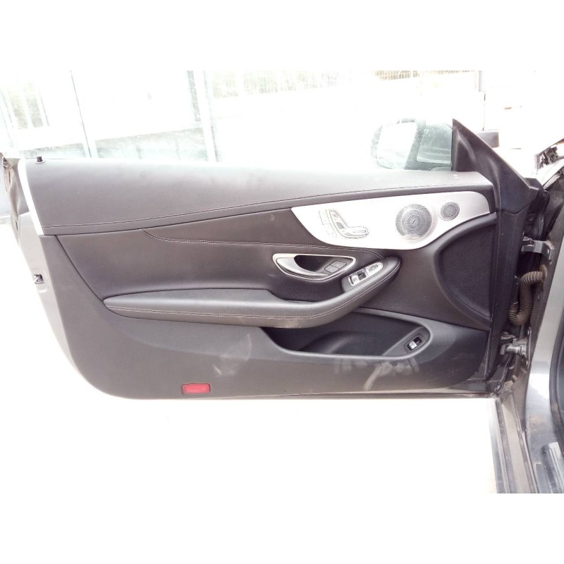 Recambio de guarnecido puerta delantera izquierda para mercedes clase c coupe (w205) c 220 d (205.304) referencia OEM IAM   