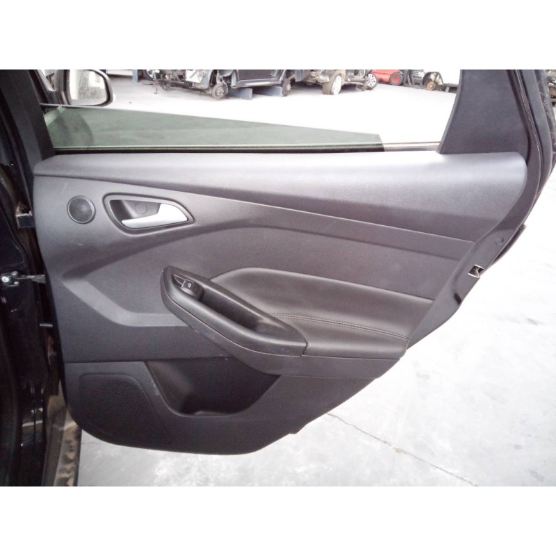 Recambio de guarnecido puerta trasera izquierda para ford focus turn. (cb8) trend referencia OEM IAM   