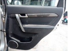 Recambio de guarnecido puerta trasera derecha para chevrolet captiva 2.0 vcdi lt referencia OEM IAM   