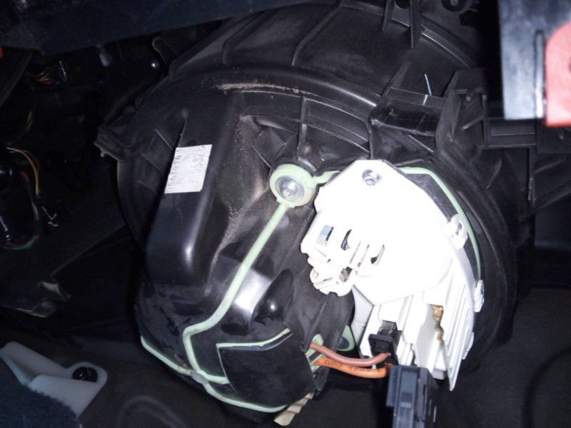 Recambio de ventilador calefaccion para bmw x4 (f26) xdrive 30d referencia OEM IAM 69455828  