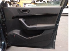 GUARNECIDO PUERTA DELANTERA DERECHA 