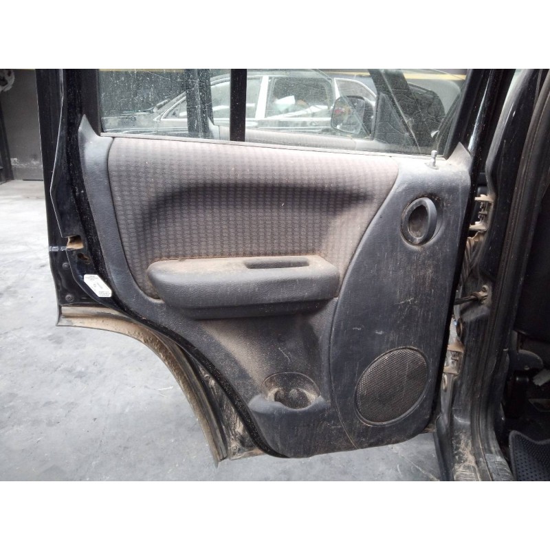 Recambio de guarnecido puerta trasera izquierda para chrysler jeep cherokee (kj) 2.5 crd sport referencia OEM IAM   