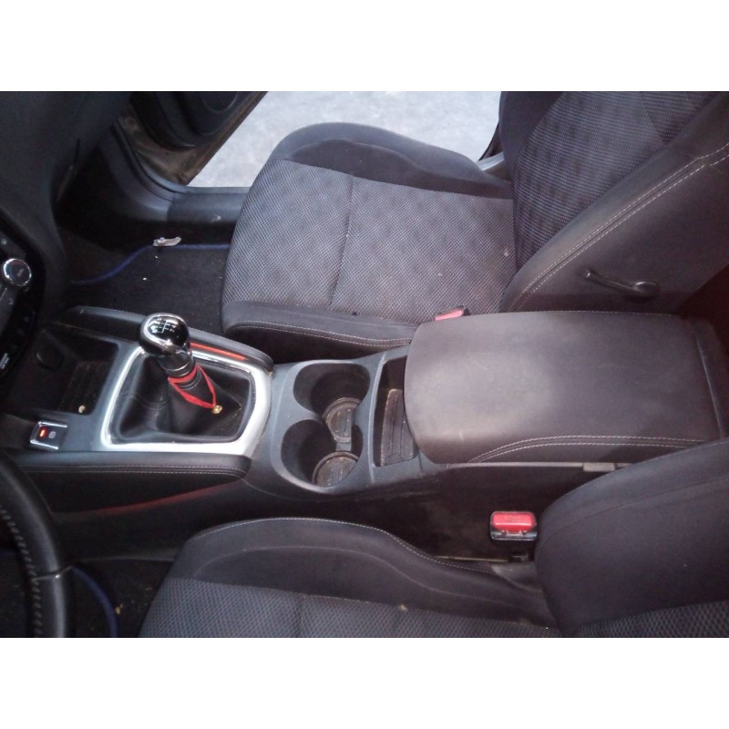 Recambio de consola central para nissan qashqai (j11) acenta referencia OEM IAM   