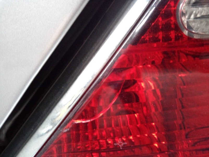 Recambio de piloto trasero derecho para jaguar daimler referencia OEM IAM   