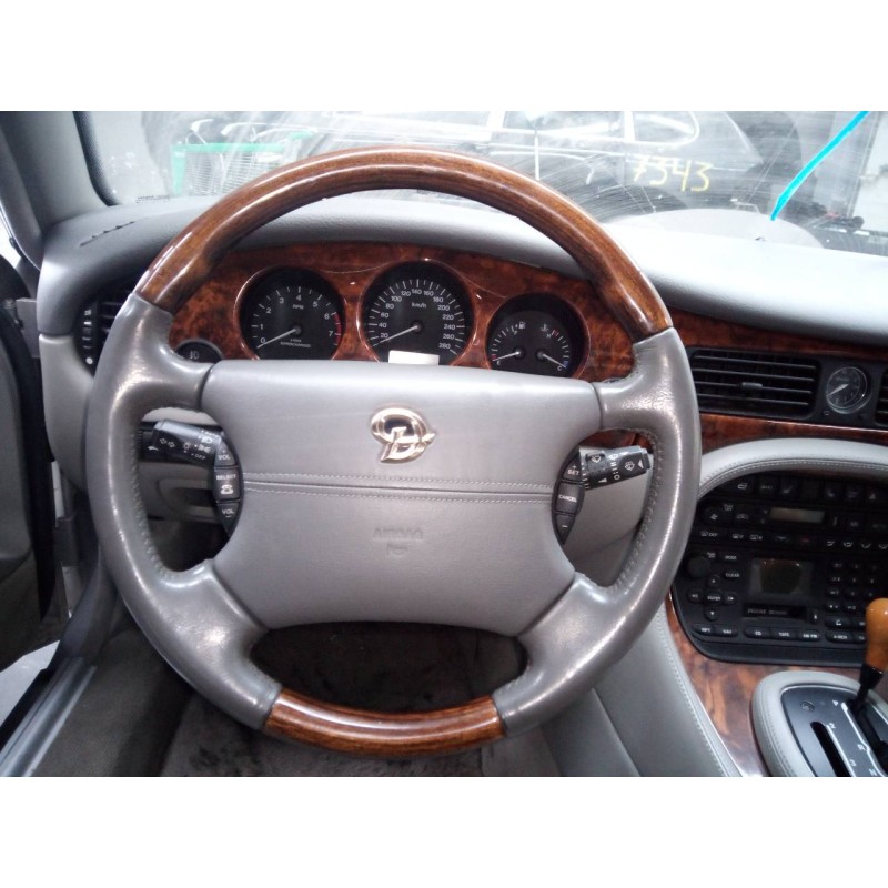 Recambio de volante para jaguar daimler referencia OEM IAM   