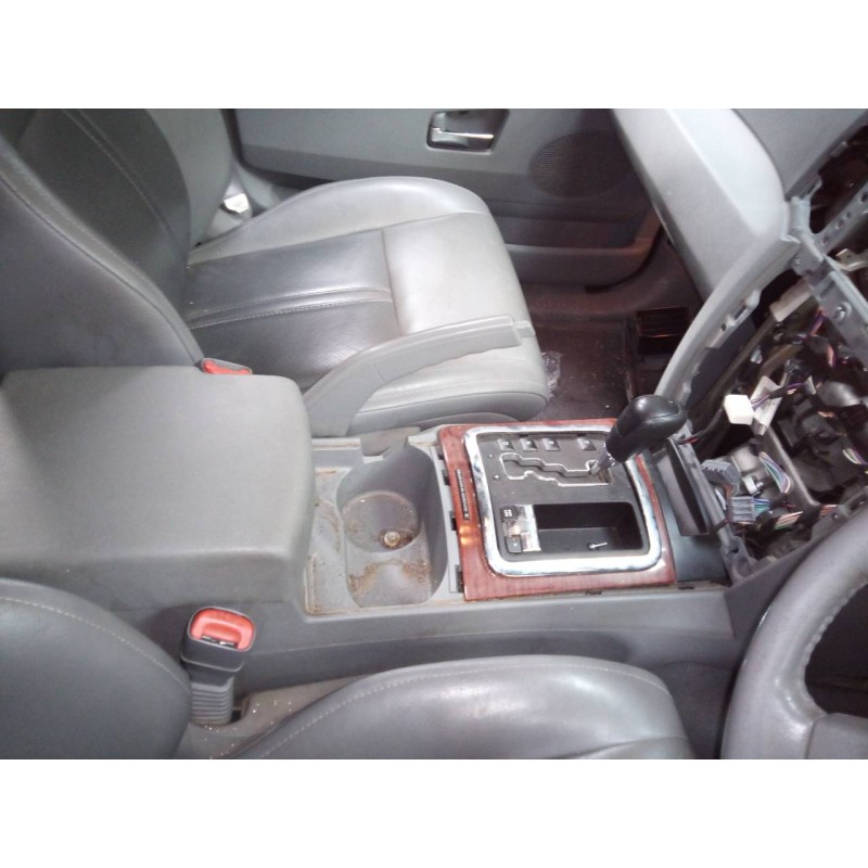 Recambio de consola central para jeep gr. cherokee (wh) 3.0 crd limited referencia OEM IAM   