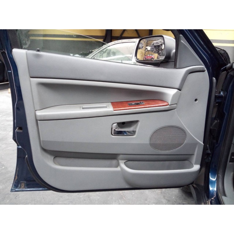 Recambio de guarnecido puerta delantera izquierda para jeep gr. cherokee (wh) 3.0 crd limited referencia OEM IAM   