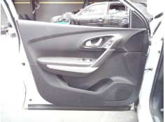 Recambio de guarnecido puerta delantera izquierda para renault kadjar zen referencia OEM IAM   