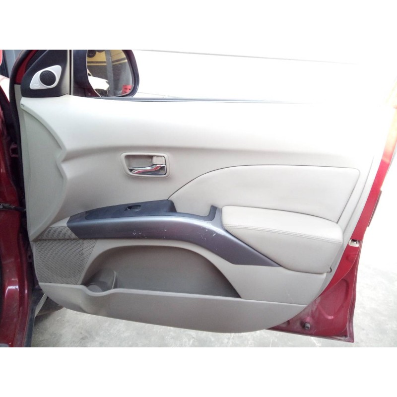 Recambio de guarnecido puerta delantera derecha para mitsubishi outlander (cw0) challenge 4wd referencia OEM IAM   