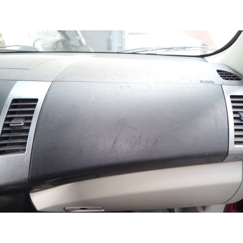 Recambio de guantera para mitsubishi outlander (cw0) challenge 4wd referencia OEM IAM   