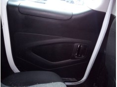 GUARNECIDO PUERTA TRASERA IZQUIERDA 