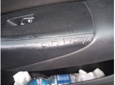 Recambio de guarnecido puerta delantera derecha para audi q3 (8ug) design quattro referencia OEM IAM    2