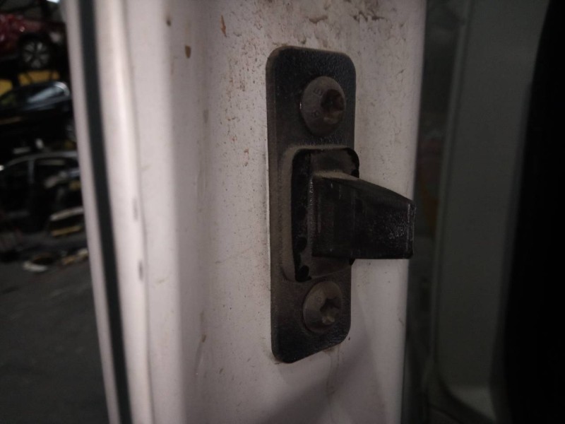 Recambio de cerradura puerta trasera derecha para fiat doblo ii cargo (263) furgón base referencia OEM IAM   