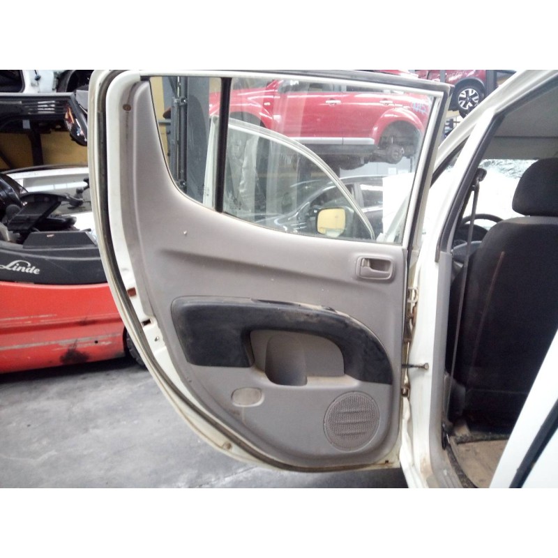 Recambio de guarnecido puerta trasera izquierda para mitsubishi l 200 (ka0/kb0) inform club cab 4wd referencia OEM IAM   